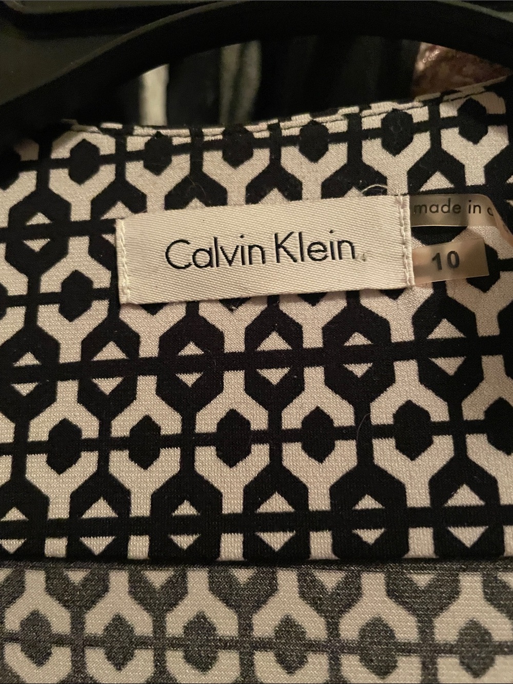 Calvin Klein Black and Cream Geometric Wrap Dress.   Size 10 - Picture 5 of 5